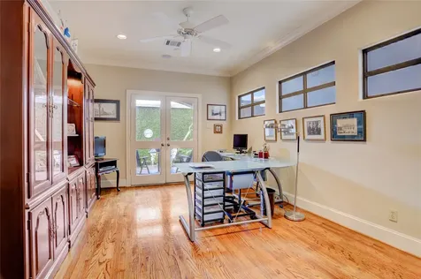 1008 Potomac Drive Houston TX 77057