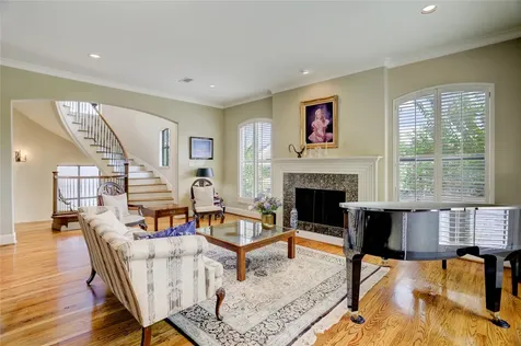 1008 Potomac Drive Houston TX 77057