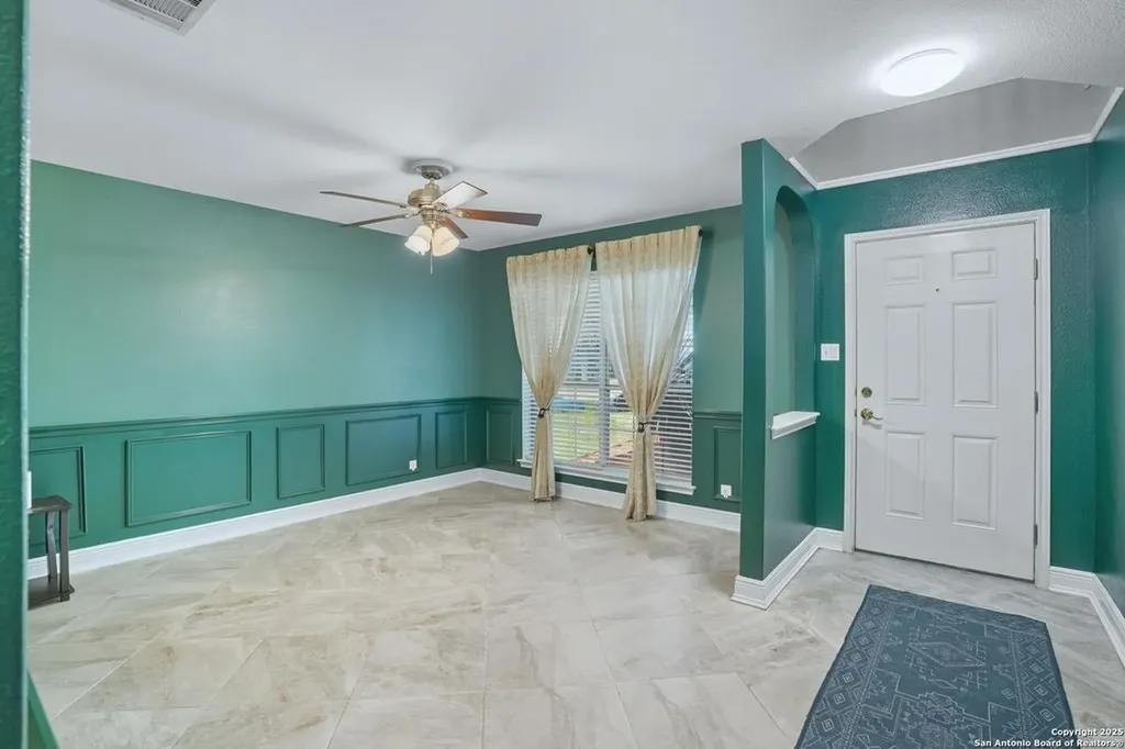 663 Lynx Mountain San Antonio TX 78251