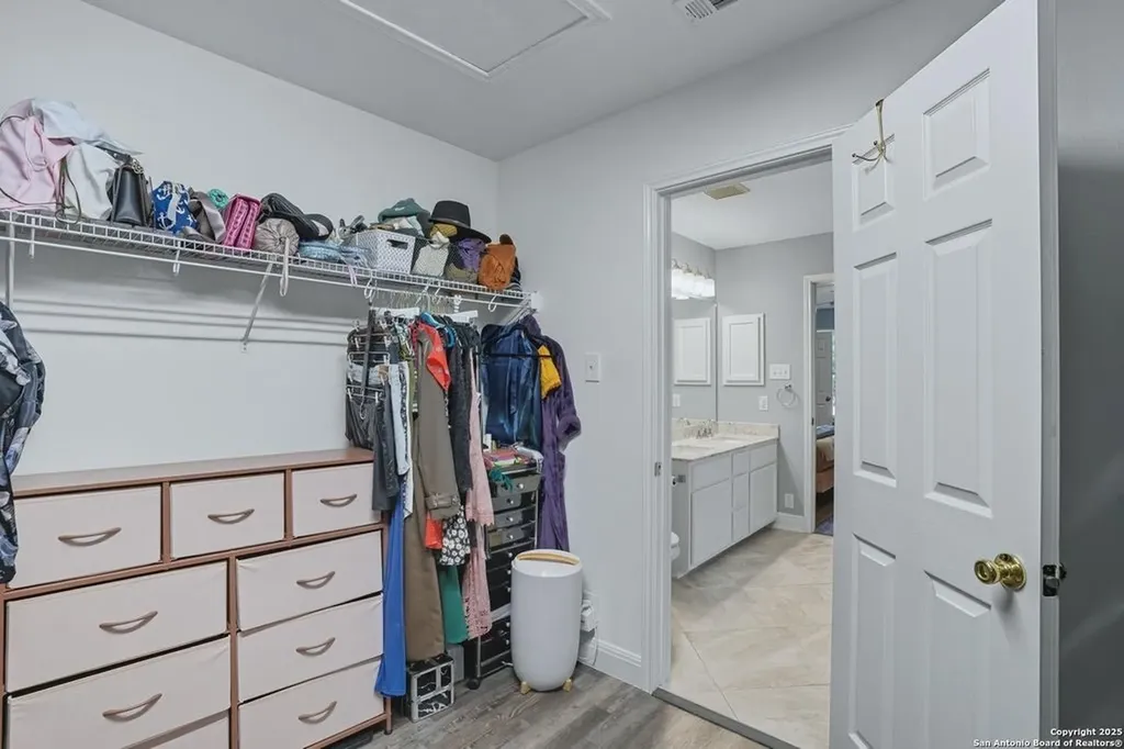 663 Lynx Mountain San Antonio TX 78251