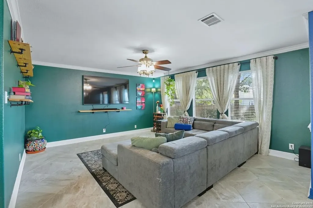 663 Lynx Mountain San Antonio TX 78251