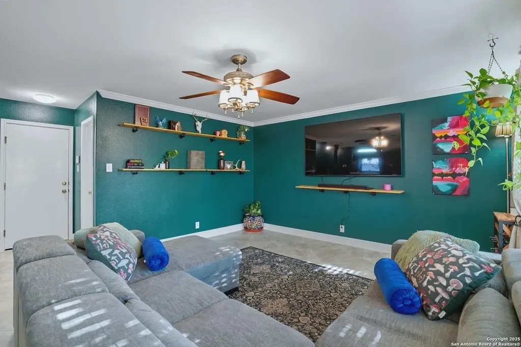 663 Lynx Mountain San Antonio TX 78251