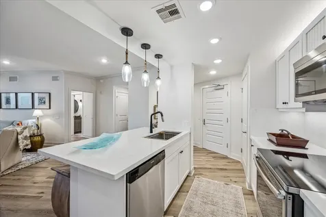 801 E Beach Drive Tw1704 Galveston TX 77550