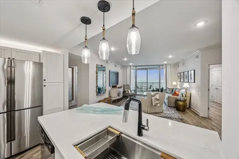 801 E Beach Drive Tw1704 Galveston TX 77550