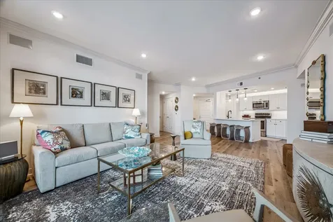 801 E Beach Drive Tw1704 Galveston TX 77550