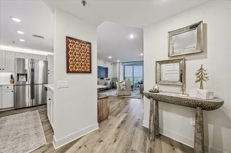 801 E Beach Drive Tw1704 Galveston TX 77550