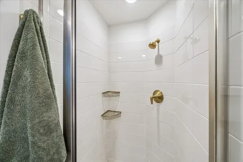 801 E Beach Drive Tw1704 Galveston TX 77550