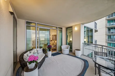 801 E Beach Drive Tw1704 Galveston TX 77550