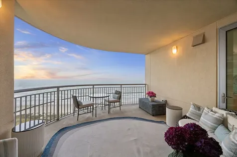 801 E Beach Drive Tw1704 Galveston TX 77550