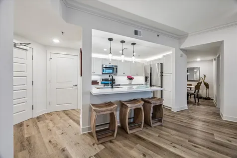 801 E Beach Drive Tw1704 Galveston TX 77550