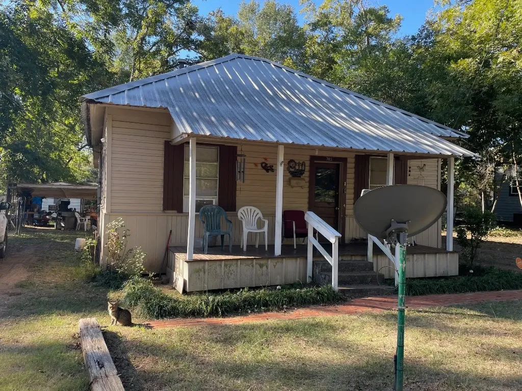 703 E Terrell Avenue Crockett TX 75835