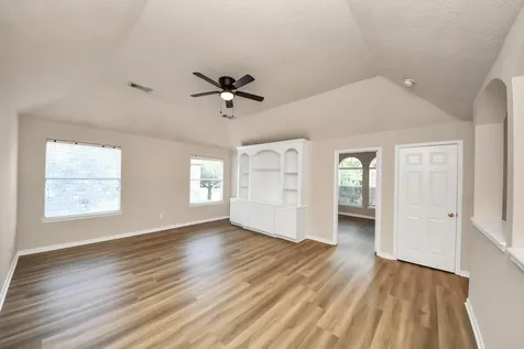 11918 Helene Court Pinehurst TX 77362