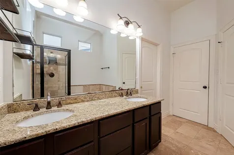 5608 Kansas Street B Houston TX 77007