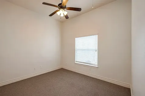 5608 Kansas Street B Houston TX 77007