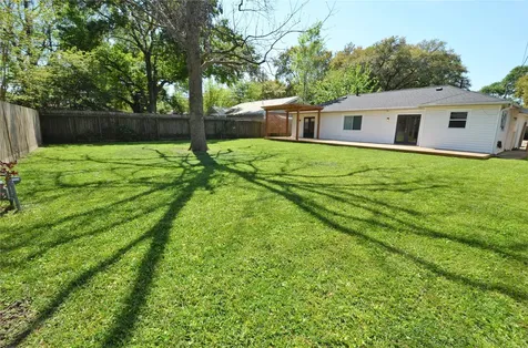1906 Coulcrest Drive Houston TX 77055