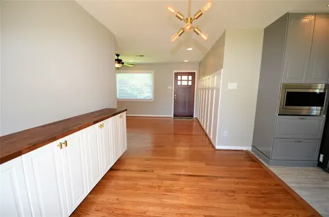 1906 Coulcrest Drive Houston TX 77055