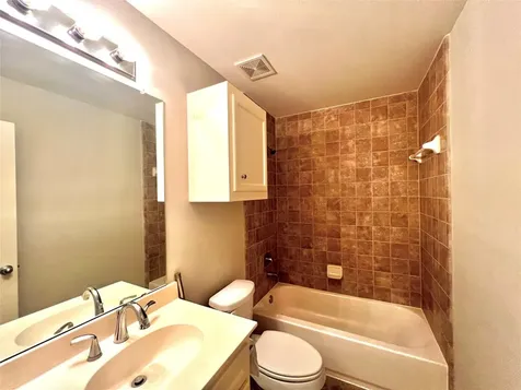 3731 Main Poplar Drive Houston TX 77025
