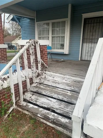 5001 Sherman Street Houston TX 77011