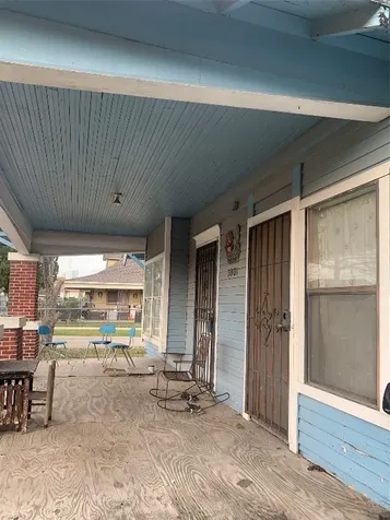 5001 Sherman Street Houston TX 77011