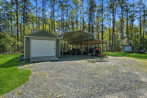 1105 S College Avenue Cleveland TX 77327