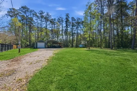 1105 S College Avenue Cleveland TX 77327