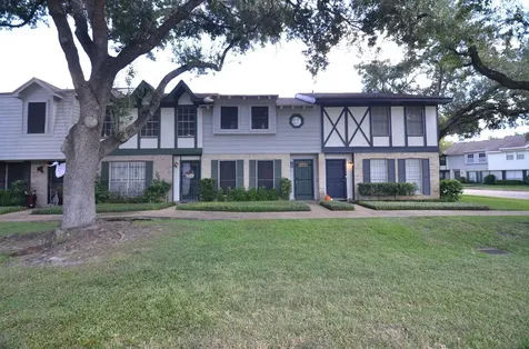 10018 Knoboak Drive 13 Houston TX 77080