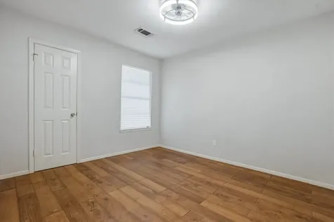 5734 Arthington Street Houston TX 77053