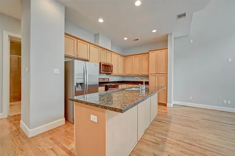 2906 Leeland Street Houston TX 77003