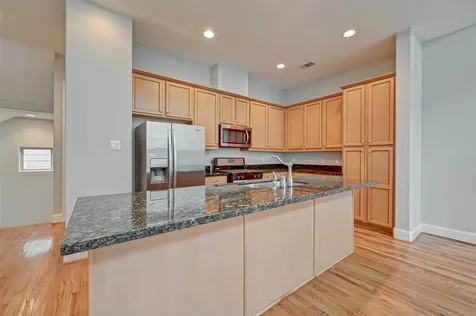 2906 Leeland Street Houston TX 77003