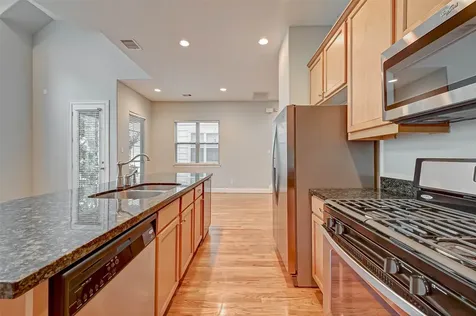 2906 Leeland Street Houston TX 77003