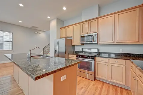 2906 Leeland Street Houston TX 77003