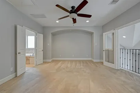2906 Leeland Street Houston TX 77003