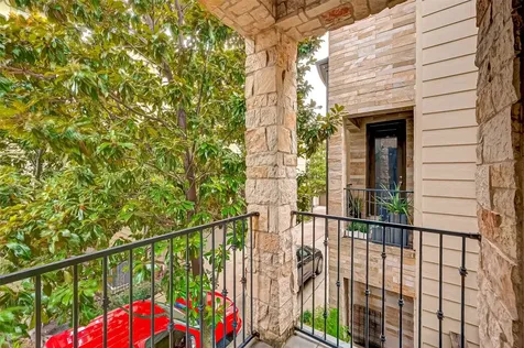 2906 Leeland Street Houston TX 77003