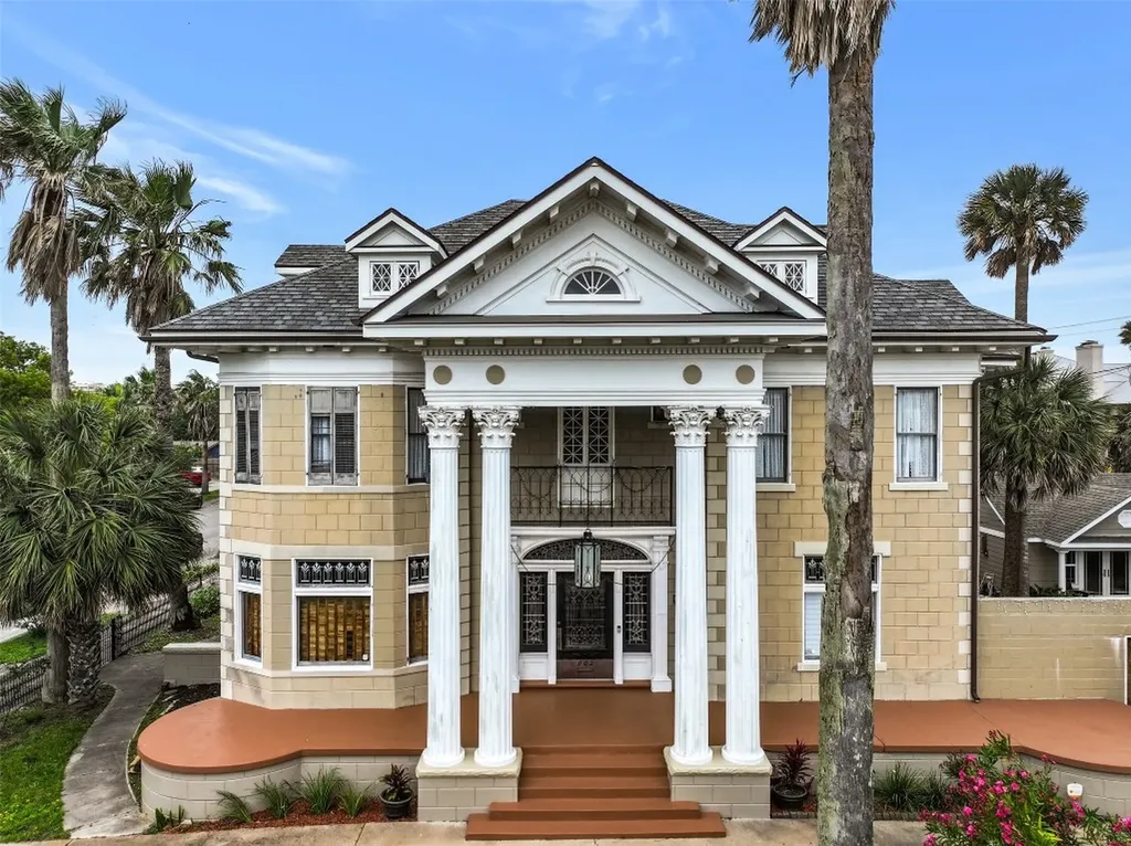 902 16th Street Galveston TX 77550