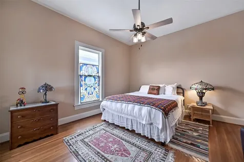 902 16th Street Galveston TX 77550