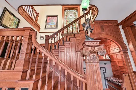 902 16th Street Galveston TX 77550