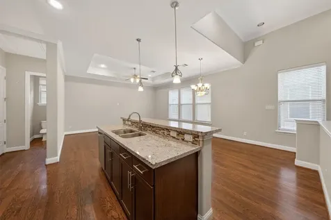 5618 Petty Street A Houston TX 77007