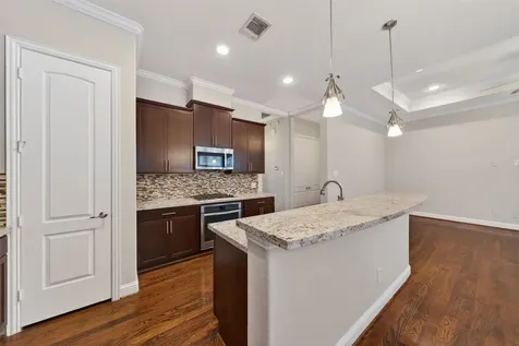 5618 Petty Street A Houston TX 77007