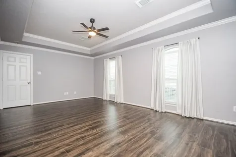 2806 Bering Drive Houston TX 77057