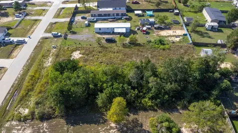 54 Road 5243 Cleveland TX 77327