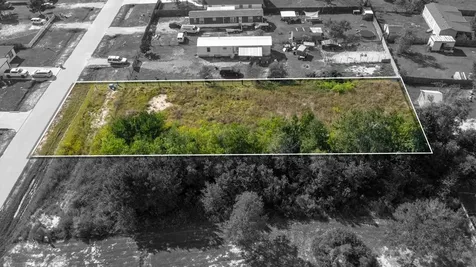 54 Road 5243 Cleveland TX 77327
