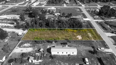 54 Road 5243 Cleveland TX 77327