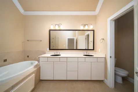 1231 Creekside Acres Court Houston TX 77008