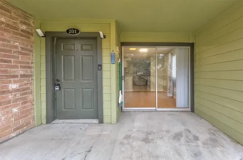 18800 Egret Bay Boulevard 201 Webster TX 77058