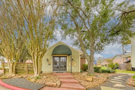 18800 Egret Bay Boulevard 201 Webster TX 77058