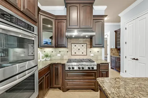 2304 Halls Creek Court Friendswood TX 77546
