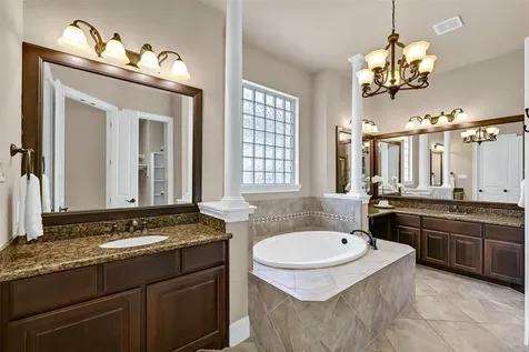 2304 Halls Creek Court Friendswood TX 77546