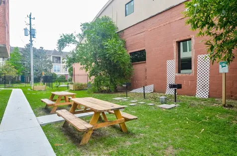 1900 Genesee Street 104 Houston TX 77006