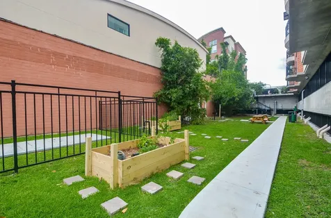 1900 Genesee Street 104 Houston TX 77006