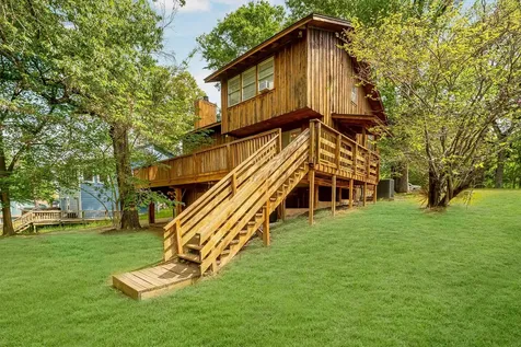 7 Lake Drive Huntsville TX 77320